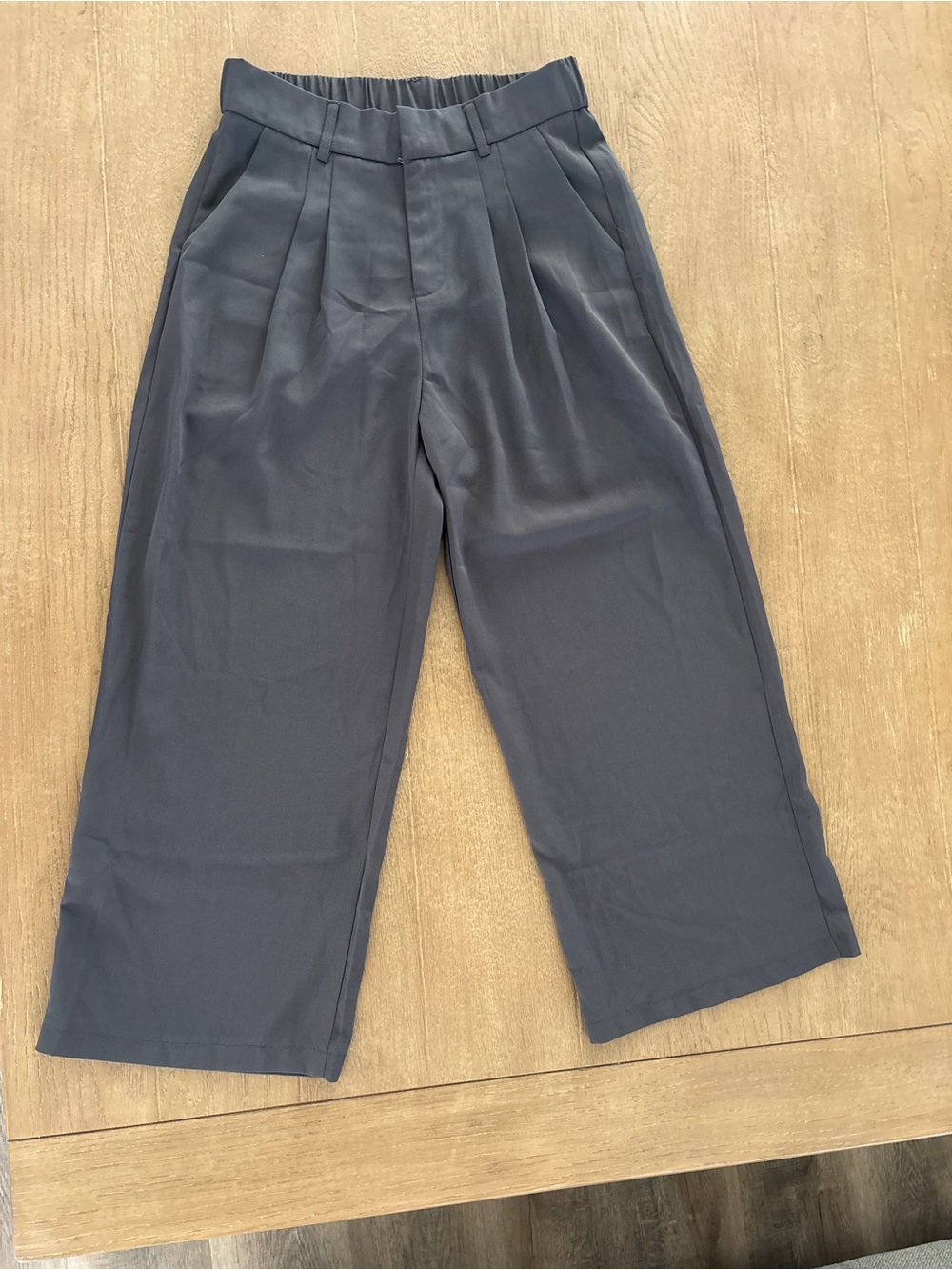 Amazon Basics Gray Chino Trouser Ankle Pants women’s M